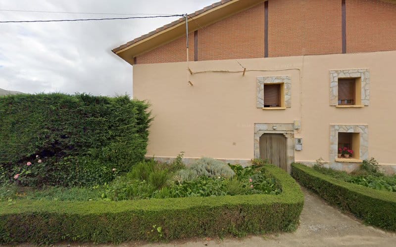 Negocio Guardería Canina Estíbaliz