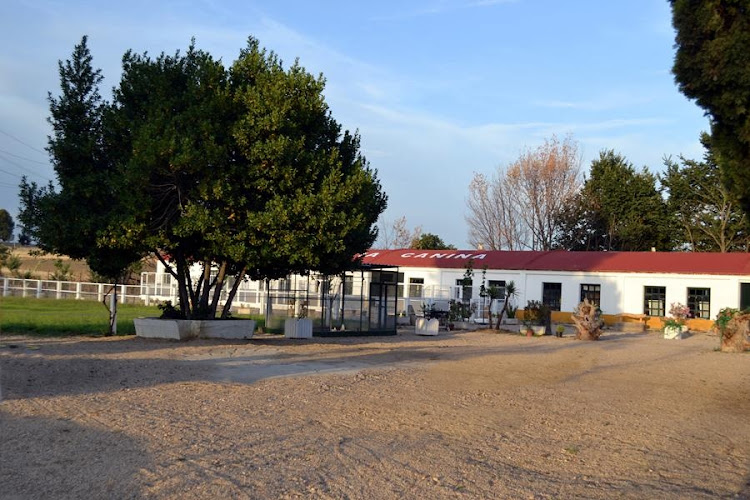 Negocio Residencia Los Álamos