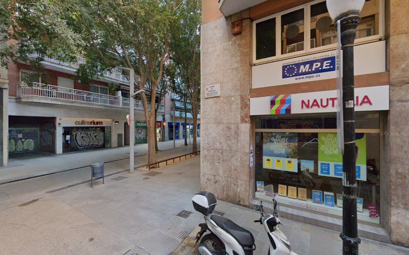 Negocio Va De Perros Gran De Sant Andreu